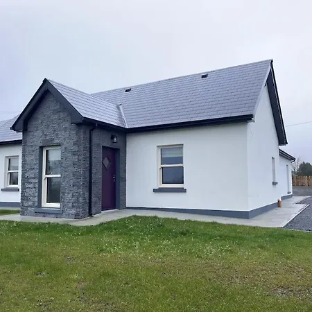Holiday home New Atherny Overlooking The Fields Of Athenry